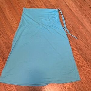 Athleta Blue mid length skirt size medium